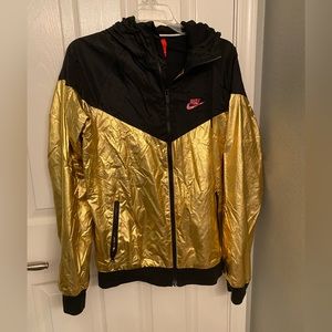 Nike Men’s Gold Jacket Size S